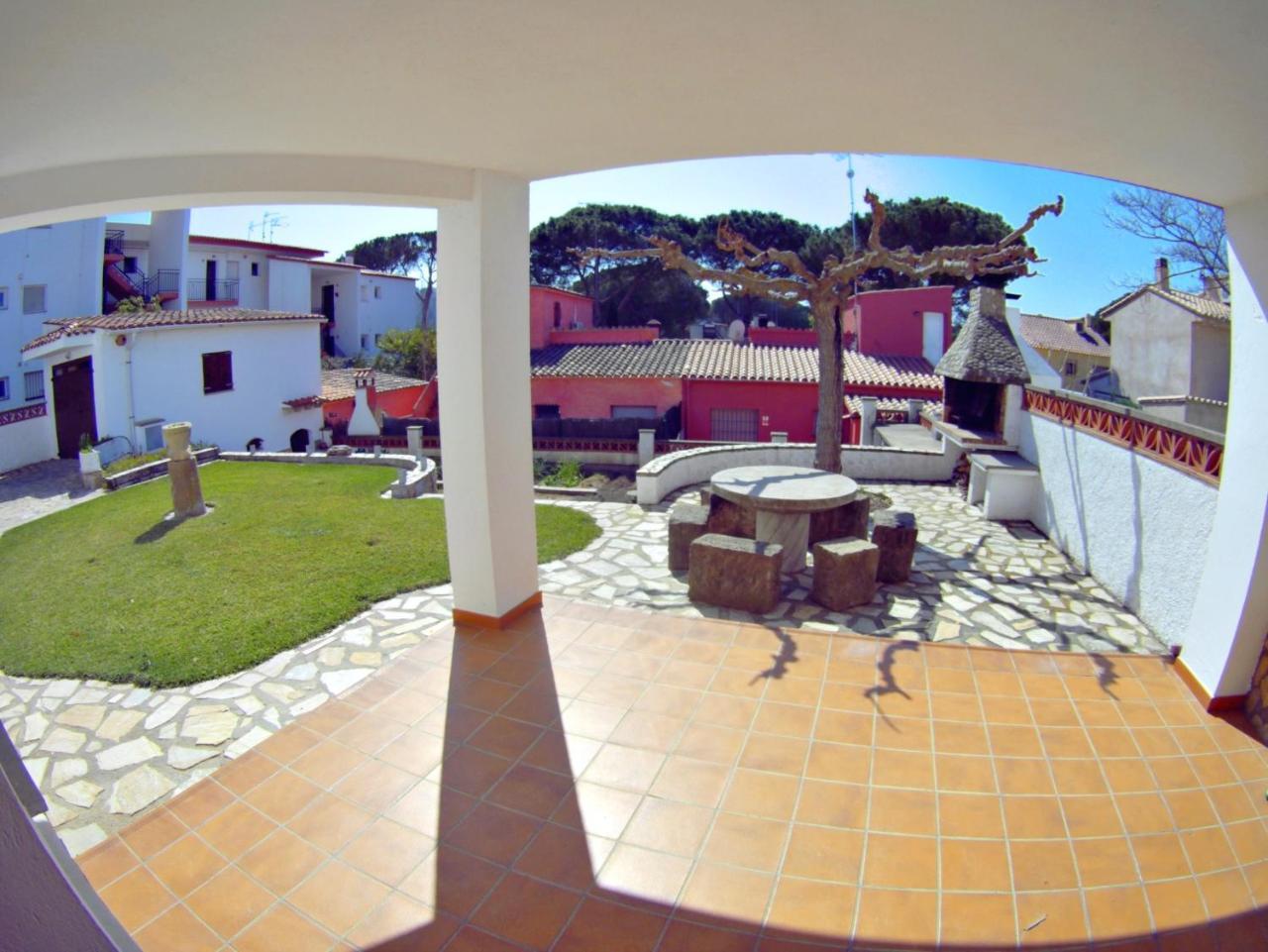 Vacay Apartamento Montgo, Agradable Jardin! En Costa Brava L'Escala! Eksteriør billede