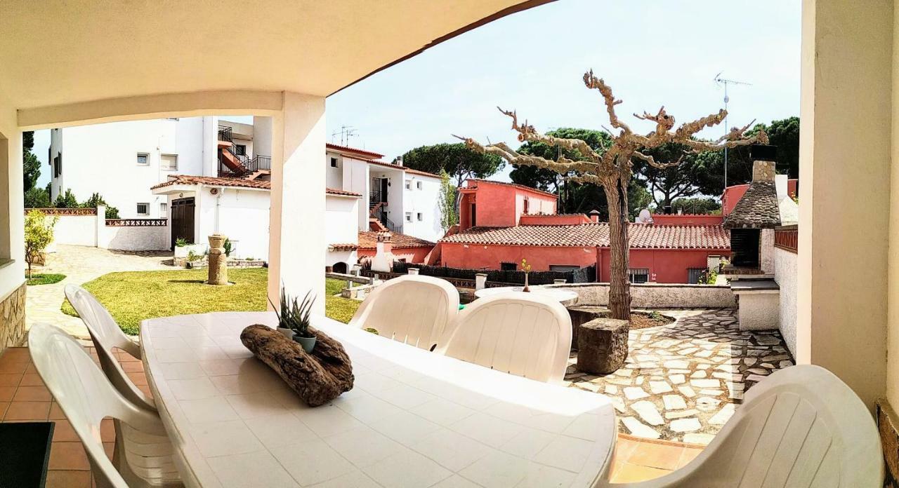 Vacay Apartamento Montgo, Agradable Jardin! En Costa Brava L'Escala! Eksteriør billede